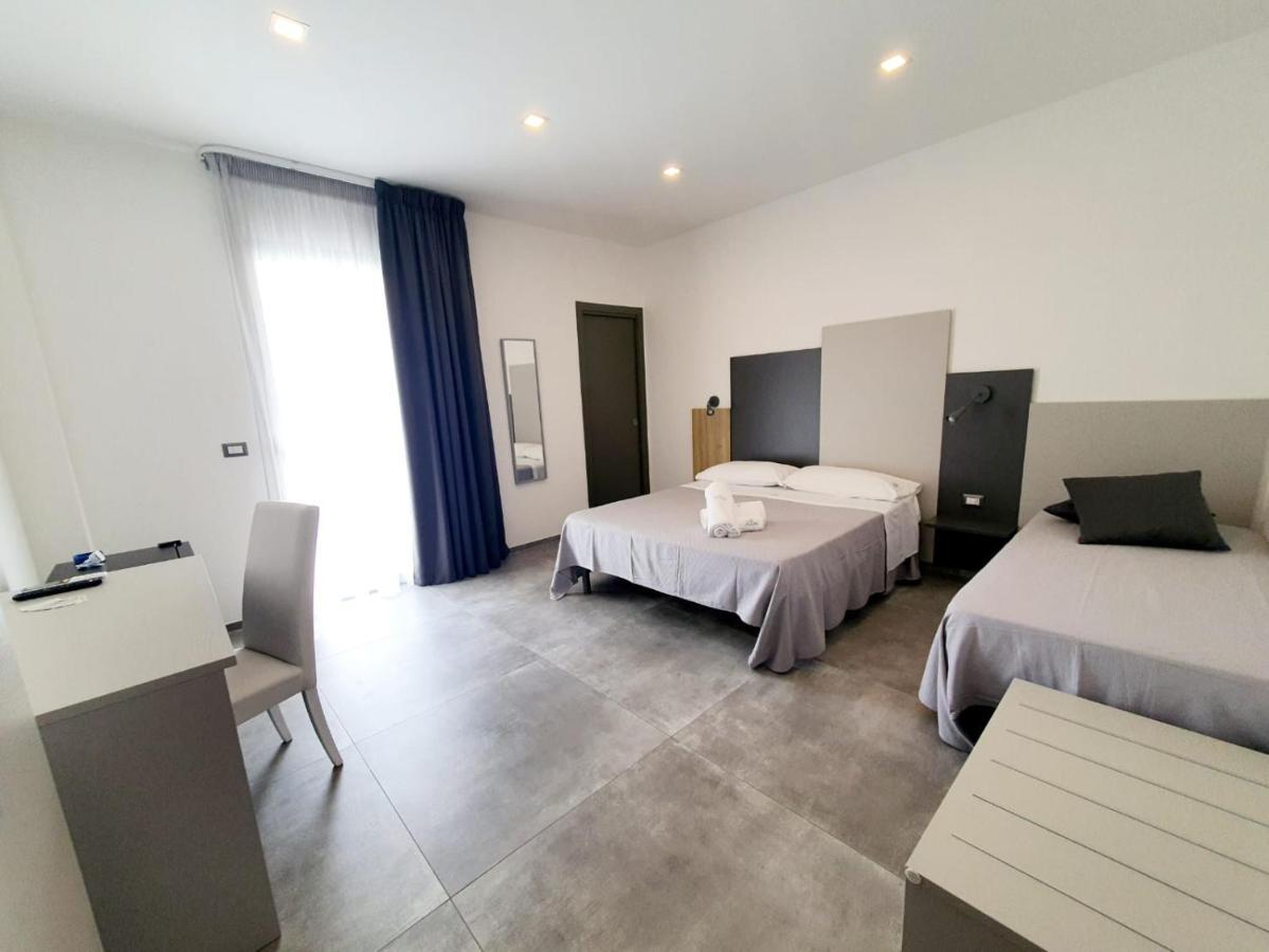Marebed Hotel Porto Cesareo Bagian luar foto